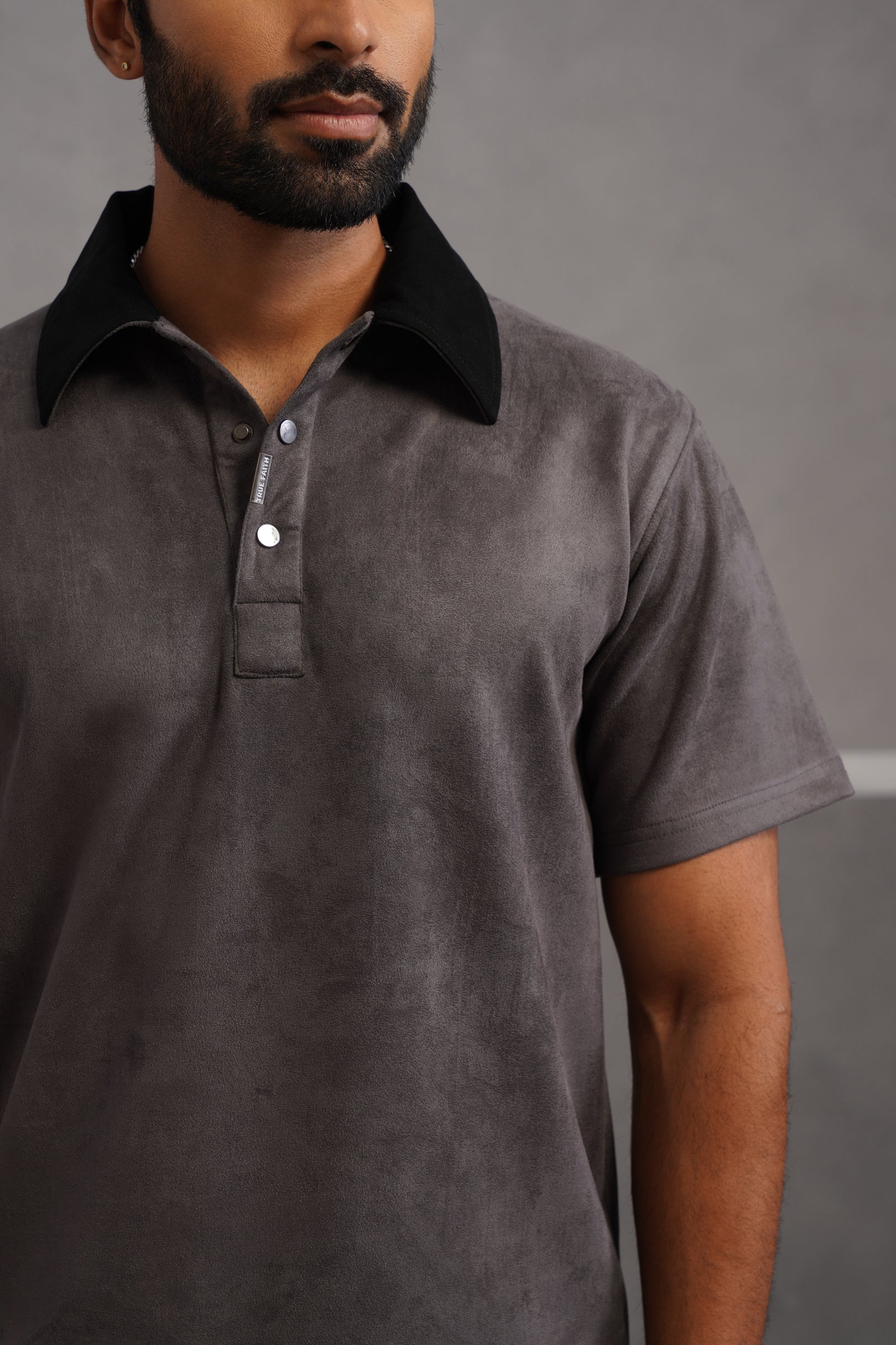 Rich Suede Fabric Collar Polo Tshirt - Grey