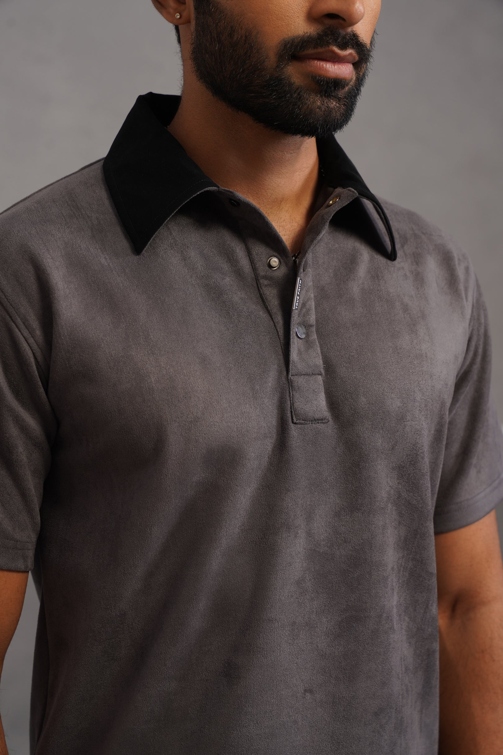 Rich Suede Fabric Collar Polo Tshirt - Grey